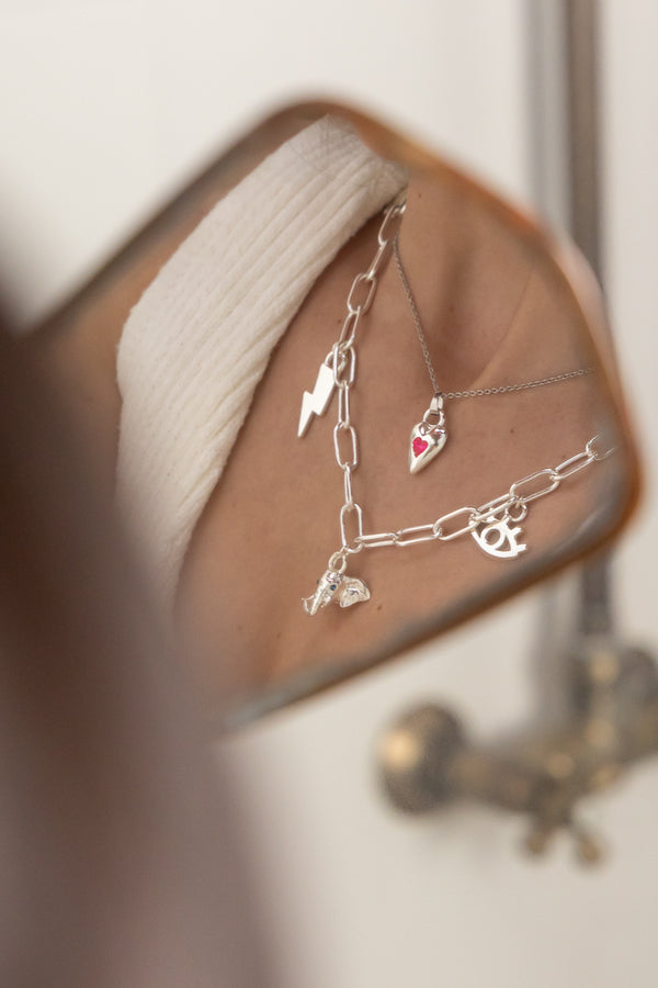 COLLAR AMULETOS SILVER